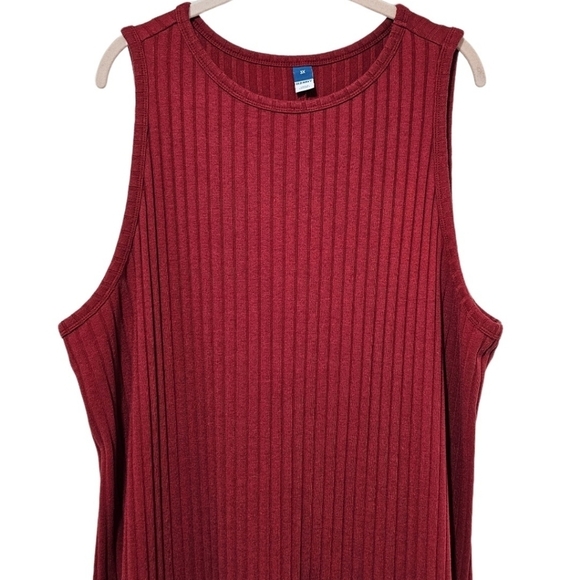 Old Navy Fitted Sleeveless Rib-Knit Midi Dress - Picture 3 of 8